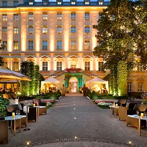 ***** Hotel The Grand - The Leading Of The World Czechy