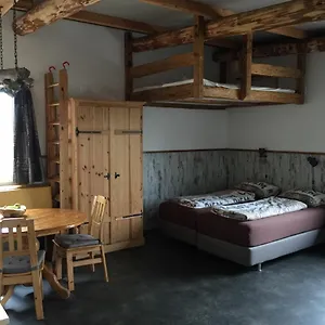 https://de-droomhut.zandvoort-hotels.com