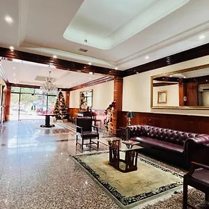 Departamento De Lujo 2 Habitaciones, 2 Banos, Wifi, Parqueadero, Republica De El Salvador , Quito Ecuador