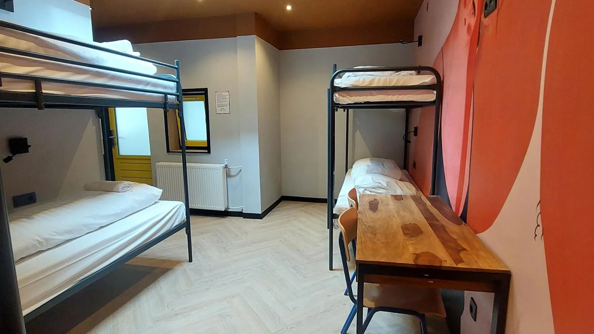 Heart Of Amsterdam Hostel